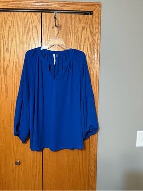 Collection B Royal Blue Split-Neck Balloon Sleeve Blouse